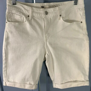 Levi's Bermuda Straight Leg Mid Rise Stretch Jean Shorts Size 8P White Fold Cuff